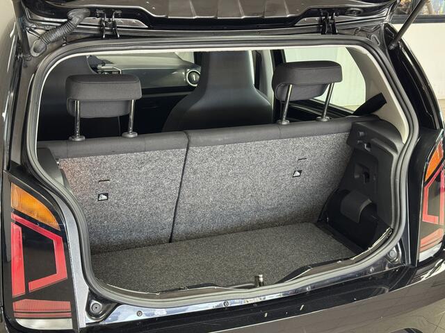 Volkswagen UP! 1.0 BMT move up!/ Facelift/ 5-Drs/ Maps + More/ Airco/ DAB+/ Elek. pakket/ Isofix/ Bluetooth/ Diml. Auto/ Regensensor/ AUX & USB/ LED Dagrijverl.