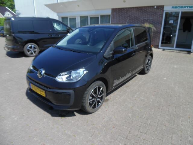Volkswagen UP! 1.0 move up auto word nog wel meegereden