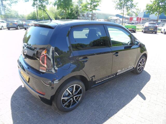 Volkswagen UP! 1.0 move up auto word nog wel mee gereden