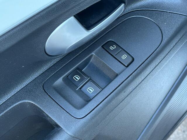 Volkswagen UP! 1.0 BMT move up! 5-deurs | Airco | Bluetooth | Rijklaar incl. 1 jaar Bovag garantie