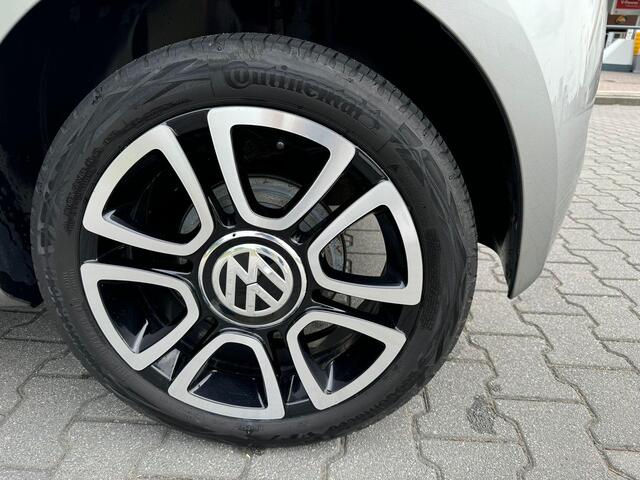 Volkswagen UP! 1.0 BMT high up!