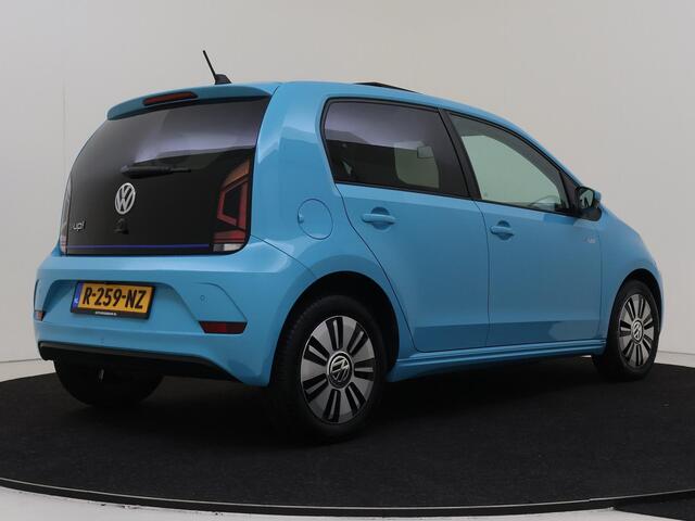 Volkswagen UP! e-Up! e-up! | Panoramadak | Achteruitrijcamera | Stoelverwarming | Climate control | Cruise control | Bluetooth | Parkeersensoren achter |