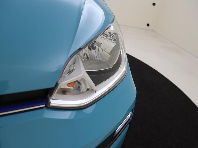 Volkswagen UP! e-Up! e-up! | Panoramadak | Achteruitrijcamera | Stoelverwarming | Climate control | Cruise control | Bluetooth | Parkeersensoren achter |