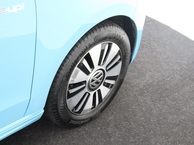 Volkswagen UP! e-Up! e-up! | Panoramadak | Achteruitrijcamera | Stoelverwarming | Climate control | Cruise control | Bluetooth | Parkeersensoren achter |
