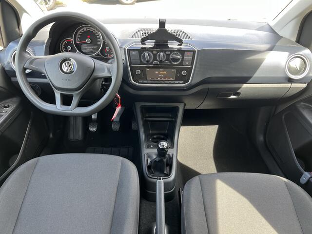 Volkswagen UP! 1.0 BMT move up! / Dealer onderhouden / Airco / PDC Achter / Cruise / DAB /