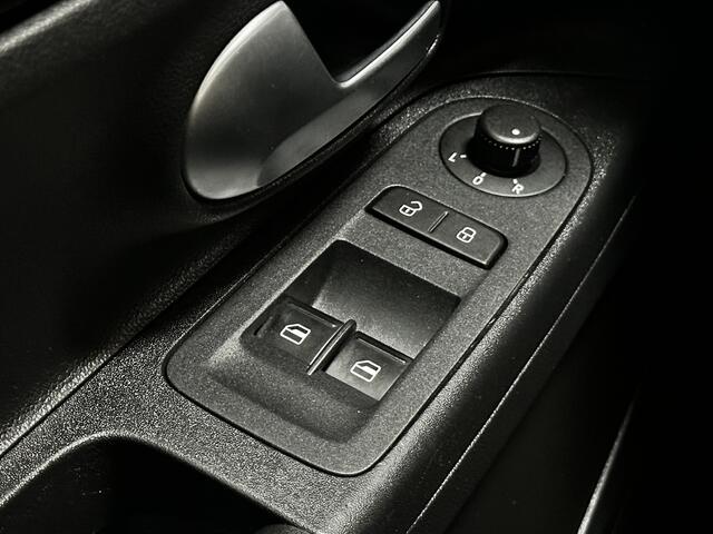 Volkswagen UP! 1.0 BMT move up!/ Facelift/ 5-Drs/ Maps + More/ Airco/ DAB+/ Elek. pakket/ Isofix/ Bluetooth/ Diml. Auto/ Regensensor/ AUX & USB/ LED Dagrijverl.