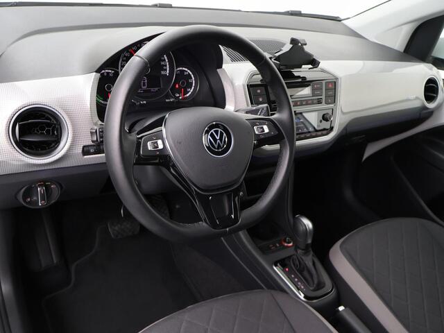 Volkswagen UP! e-Up! e-up! | 83 PK | SoH 90% | Stoelverwarming | Cruisecontrol | Achteruitrijcamera