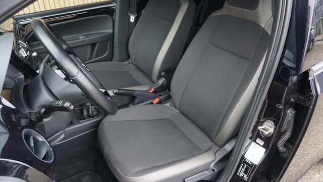 Volkswagen UP! 1.0 60pk 5Drs high up! Fender Groot Scherm 16inch LM Cruise Control Airco *NL auto* 68590km!