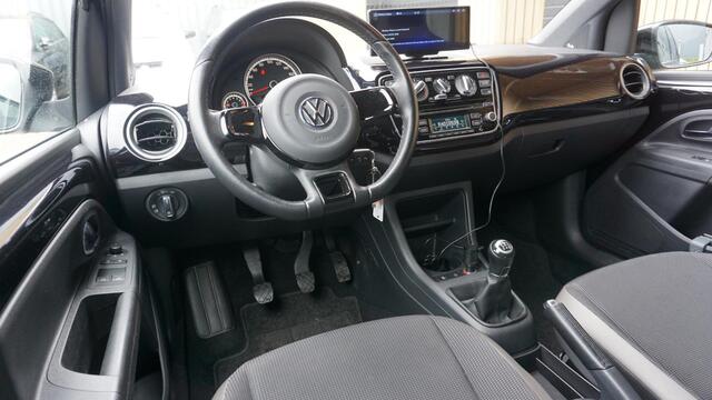 Volkswagen UP! 1.0 60pk 5Drs high up! Fender Groot Scherm 16inch LM Cruise Control Airco *NL auto* 68590km!