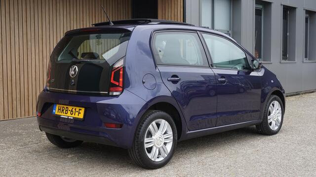Volkswagen UP! 1.0 60pk Automaat High up! 5Drs Pano.Dak 15inch LM Clima Cruise Control PDC 70202km! *Complete Up*