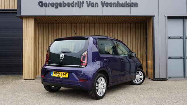 Volkswagen UP! 1.0 60pk Automaat High up! 5Drs Pano.Dak 15inch LM Clima Cruise Control PDC 70202km! *Complete Up*