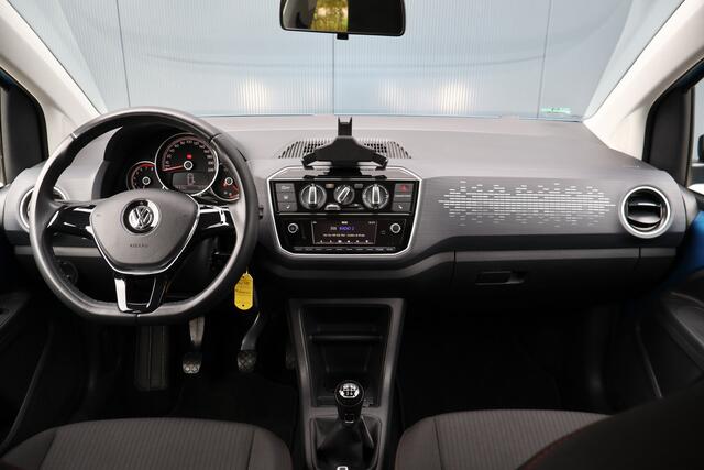 Volkswagen UP! 1.0 TSI High up! 140pk! | Stoelverwarming | Camera | Trekhaak | Lichtmetaal | Bluetooth
