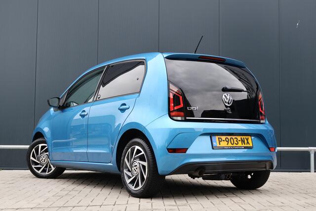 Volkswagen UP! 1.0 TSI High up! 140pk! | Stoelverwarming | Camera | Trekhaak | Lichtmetaal | Bluetooth