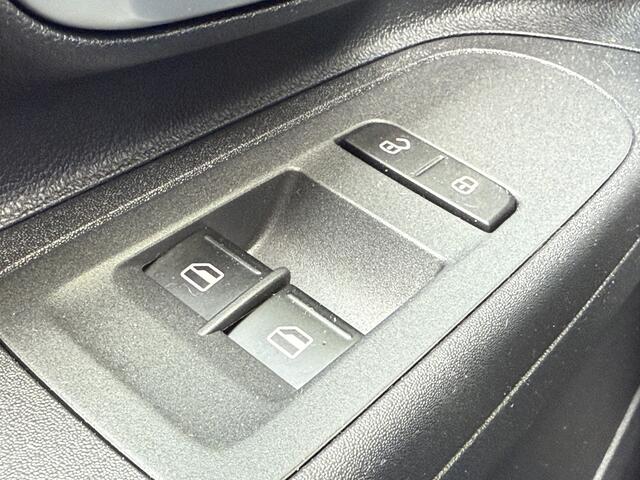 Volkswagen UP! 1.0 BMT move up! | elektrische ramen | airco | nette auto |