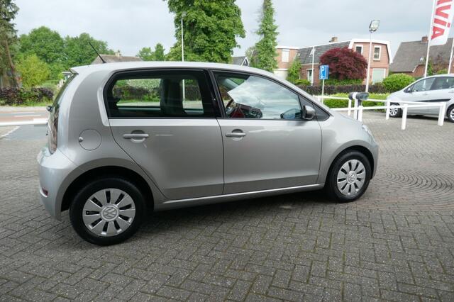 Volkswagen UP! 1.0 BMT MOVE UP! , AC, Bluetooth, NAP
