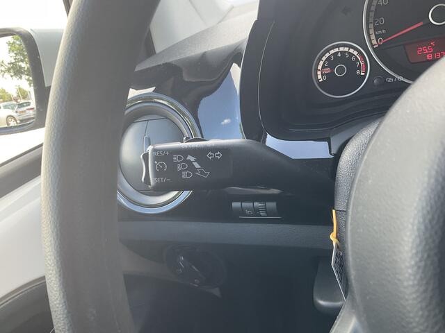 Volkswagen UP! 1.0 move up! Airco Cruise-Control Navi BlueMotion
