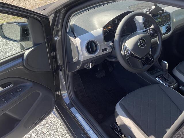 Volkswagen UP! e-Up! e-up! Style Plus (Camera,LM,Clima,Stoelverw)