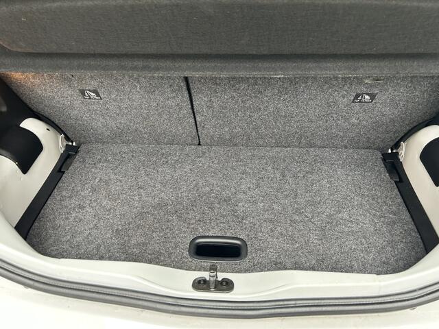 Volkswagen UP! 1.0 BMT move up! [CAMERA I AIRCO I PARKEERSENSOR]