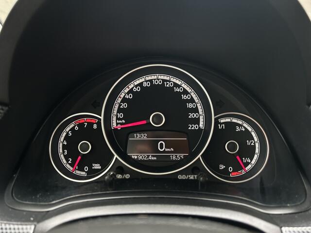 Volkswagen UP! 1.0 BMT move up! [CAMERA I AIRCO I PARKEERSENSOR]