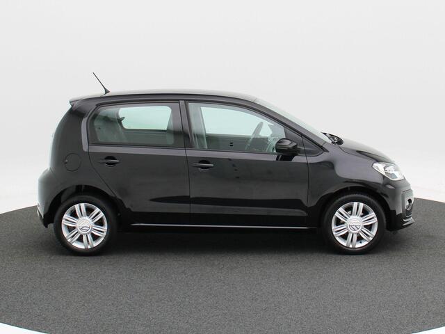 Volkswagen UP! 1.0 BMT high up! | Airco | Cruise Control | Bluetooth | Camera | 115.750 Km!!