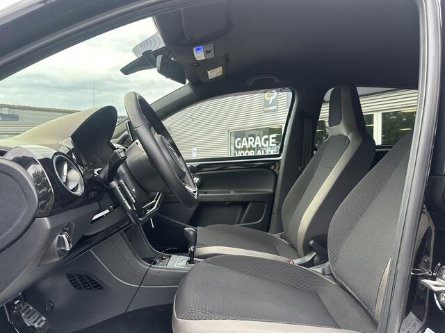 Volkswagen UP! 1.0 high up! | Automaat | Invalide aangepast | 1e eigenaar | Fender