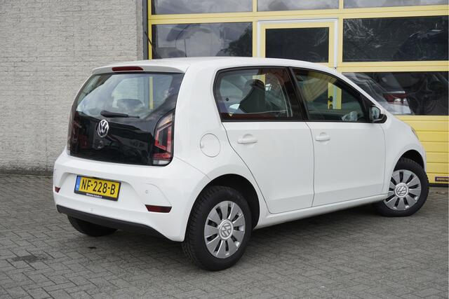 Volkswagen UP! 1.0 BMT 5drs Move Up! BJ2017 Led | Pdc | Achteruitrijcamera | Airco | Cruise control | Lederen stuurwiel! | Getint glas