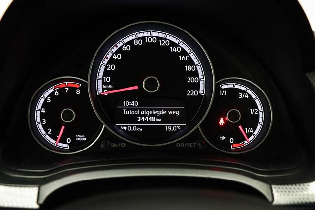 Volkswagen UP! 1.0 BMT move up! | EXECUTIVE PACK | AIRCO | DAB | APP CONNECT