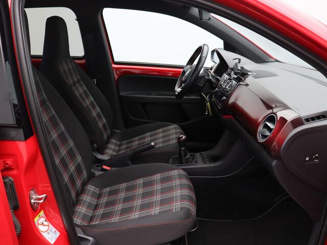 Volkswagen UP! 1.0 TSI 116pk GTI | Stoelverwarming | Cruise control | Airco | Parkeersensoren |