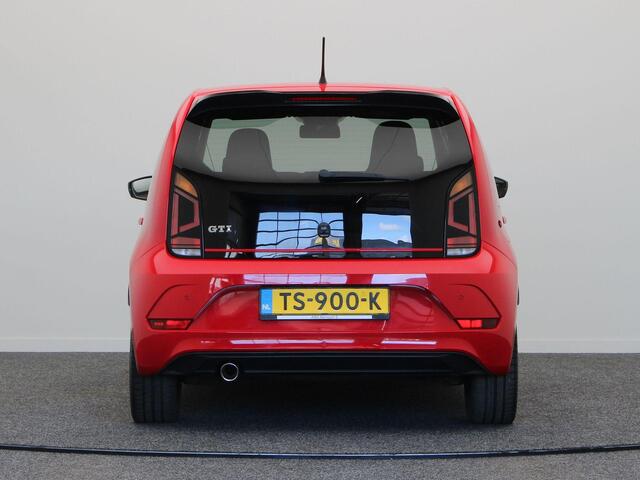 Volkswagen UP! 1.0 TSI 116pk GTI | Stoelverwarming | Cruise control | Airco | Parkeersensoren |