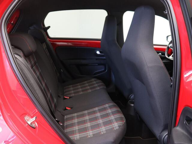 Volkswagen UP! 1.0 TSI 116pk GTI | Stoelverwarming | Cruise control | Airco | Parkeersensoren |