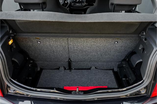Volkswagen UP! 1.0 High Up Cruise Airco 5-DRS Fender Sound