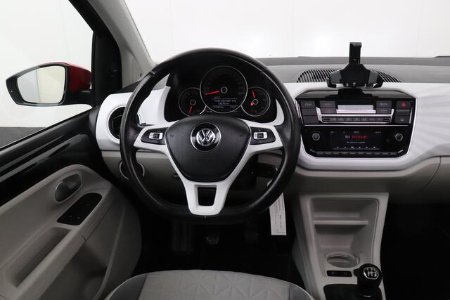 Volkswagen UP! 1.0 BMT up! beats Pano-Dak Camera Cruise Bluetooth