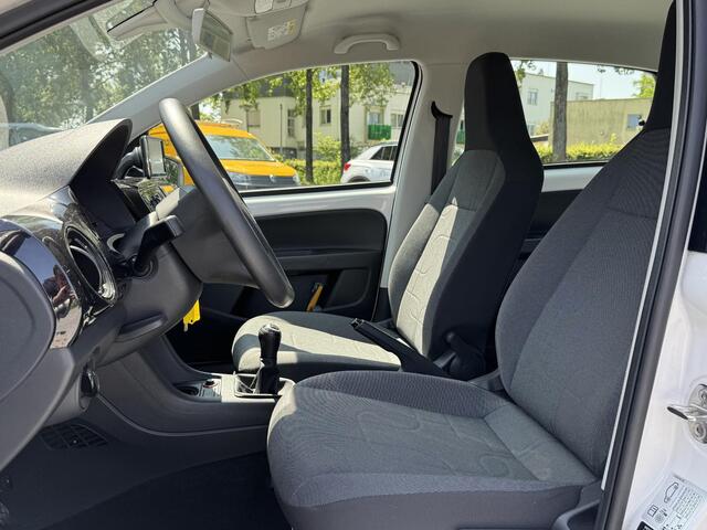Volkswagen UP! Move up! 5d (Airco,Navi,LM)