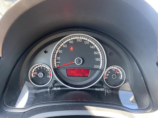 Volkswagen UP! 1.0 high up! BlueMotion CRUISE / PDC / AIRCO / NAVI / BLUETOOTH / LMV
