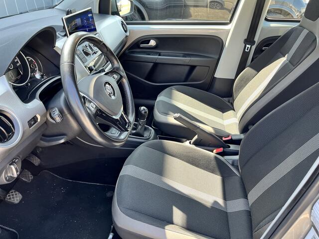 Volkswagen UP! 1.0 BMT high up! NL auto Apple Carplay Android auto Camera Cruise Airco PDC