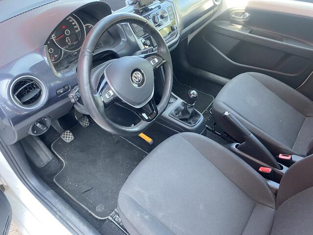 Volkswagen UP! 1.0 BMT move up! CRUISE / CAMERA / PDC / DAB / AIRCO / MFS / COMPLETE AUTO!