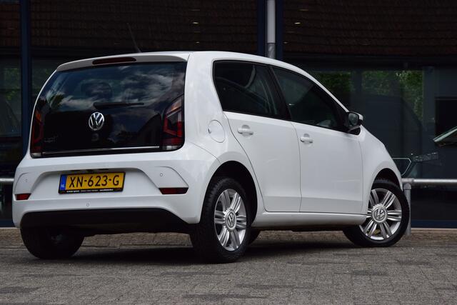Volkswagen UP! 1.0 75PK BMT high up! Automaat | Org. NL | BOVAG Garantie | Achteruitrijcamera | Cruise&Climate Control | Stoelverwarming | Parkeersensoren | Bluetooth | DAB Radio |