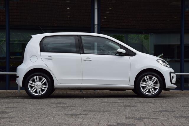 Volkswagen UP! 1.0 75PK BMT high up! Automaat | Org. NL | BOVAG Garantie | Achteruitrijcamera | Cruise&Climate Control | Stoelverwarming | Parkeersensoren | Bluetooth | DAB Radio |