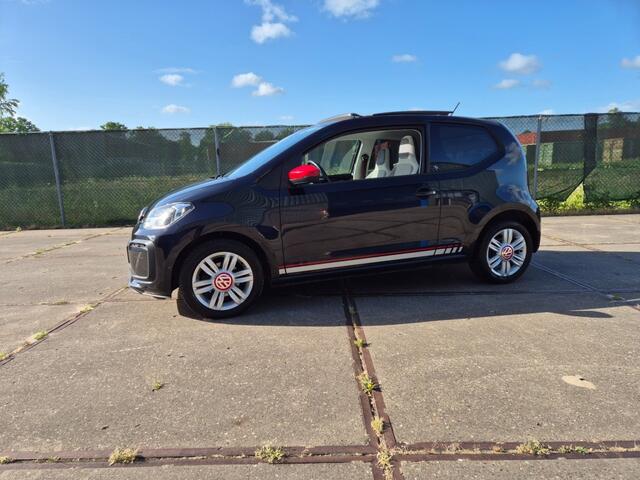 Volkswagen UP! BEATS UP! 90PK Pano-dak Airco Leder