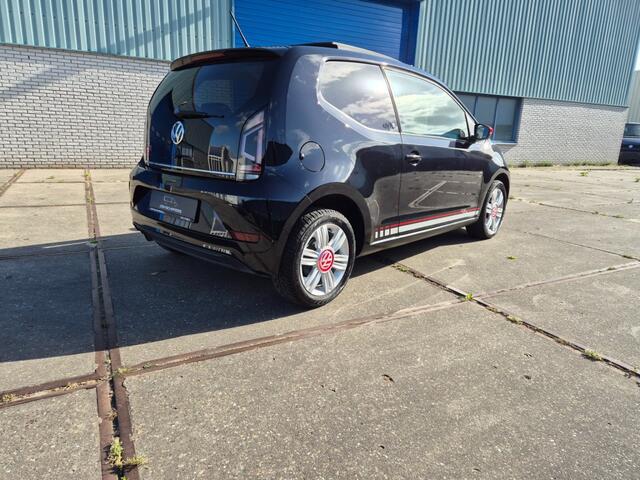 Volkswagen UP! BEATS UP! 90PK Pano-dak Airco Leder