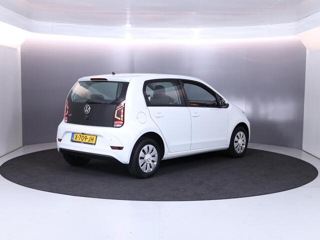 Volkswagen UP! 1.0 65 pk | Verlengde garantie | Navigatie via App | Autom. airco | Cruise control | Parkeersensoren achter | Achteruitrijcamera |