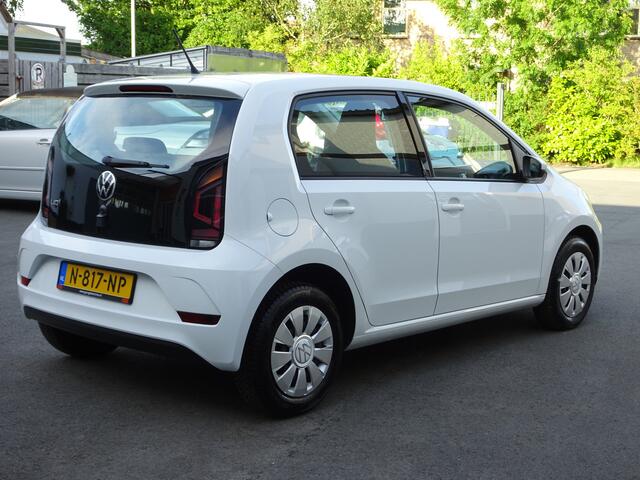 Volkswagen UP! 1.0 Airco, elektrische ramen, centrale vergrendeling, telefoon voorbereiding, enz.