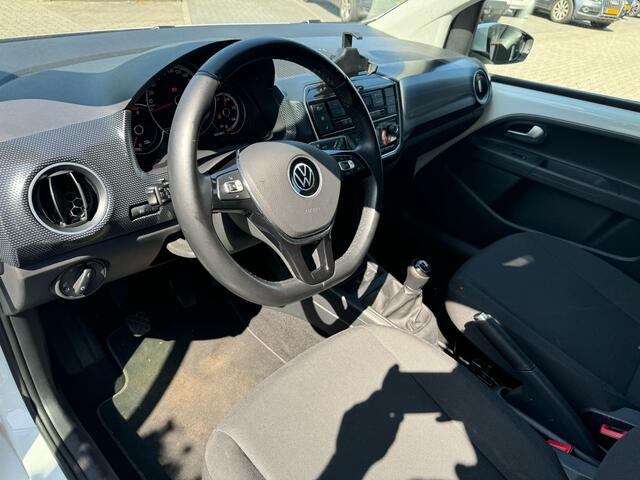 Volkswagen UP! 1.0 camera, stoelverw, cruise, airco