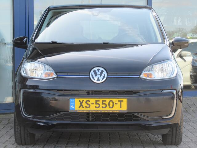 Volkswagen UP! e-Up! e-up! Camera + Sensoren / Climate control / Stoelverwarming / Cruise control / 15' LMV