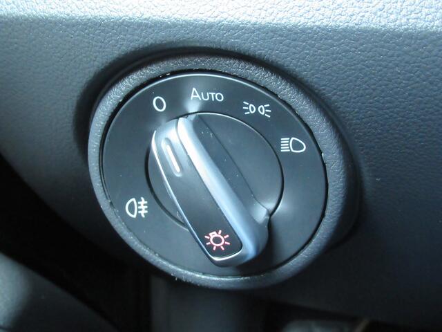 Volkswagen UP! e-Up! e-up! Camera + Sensoren / Climate control / Stoelverwarming / Cruise control / 15' LMV