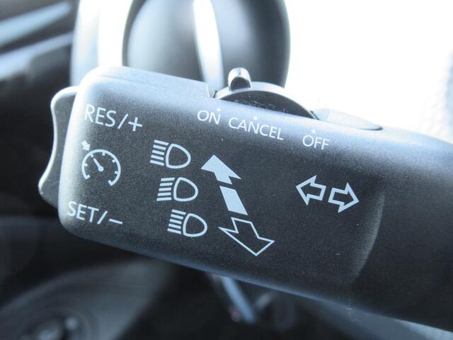 Volkswagen UP! e-Up! e-up! Camera + Sensoren / Climate control / Stoelverwarming / Cruise control / 15' LMV