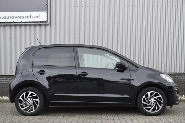 Volkswagen UP! 1.0 BMT high up! 5-drs Stoelverwarming, Airco, 15'' lmv, Bluetooth tel