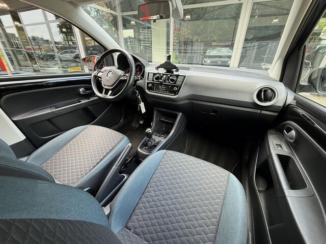 Volkswagen UP! 1.0 *!* HIGH UP *!* NAVI/ CRUISE/ LMV/ STOELVERWARMING/ PRIVACY GLAS *!*