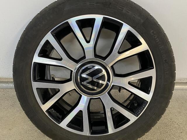 Volkswagen UP! e-Up! e-up! Style 83 pk | Navigatie via App | Autom. airco | Cruise control | Parkeersensoren achter | Achteruitrijcamera | Stoelverwarming |