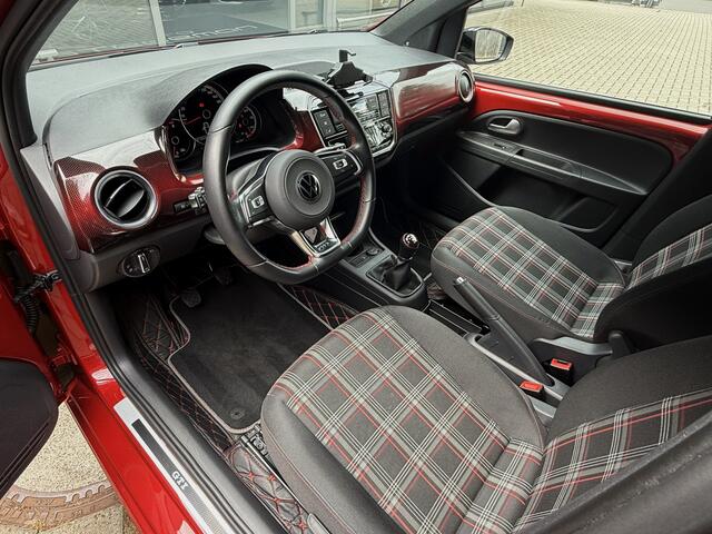 Volkswagen UP! 1.0 TSI GTI *!* NAVI/ BEATS/ CAMERA/ CRUISE/ STOELVERWARMING *!*